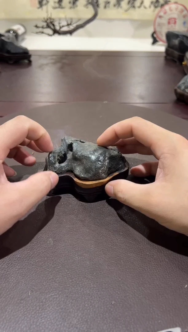 李*意境典雅砚台烟缸摆件