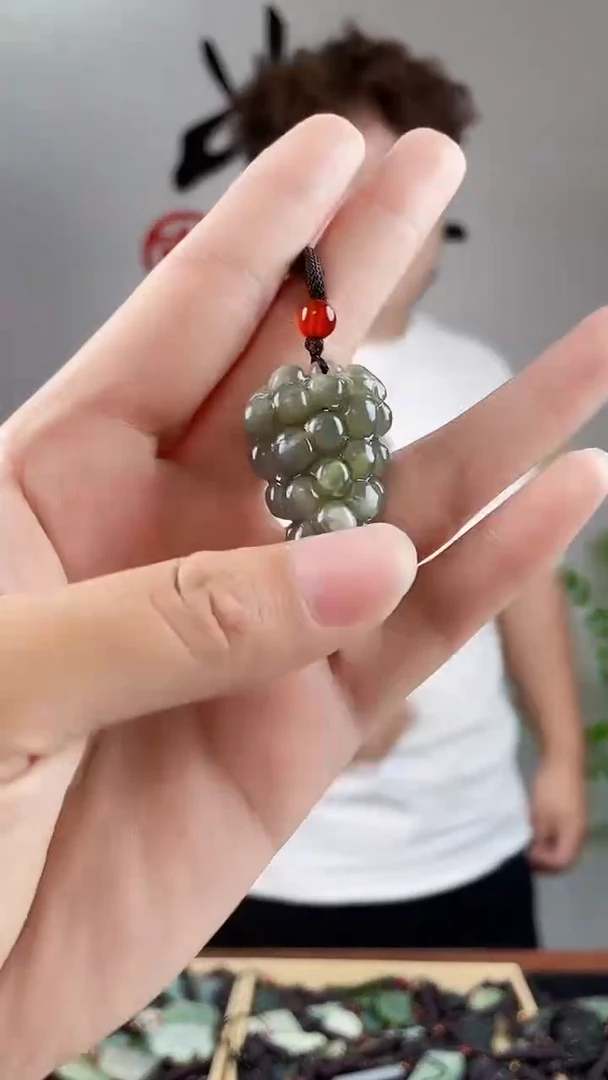 和田玉未镶嵌颈饰拍一发一，多样性发货