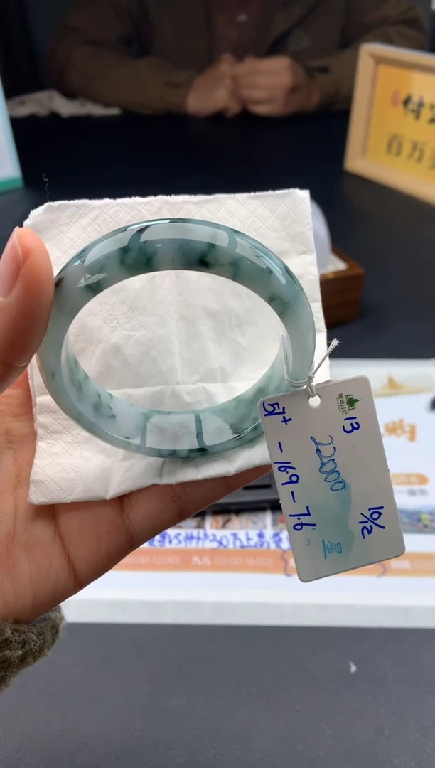 未镶嵌手镯翡翠翡翠自带#送人#，假一赔三