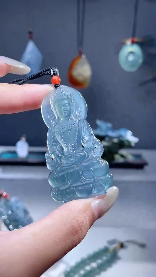 颈饰未镶嵌翡翠度母