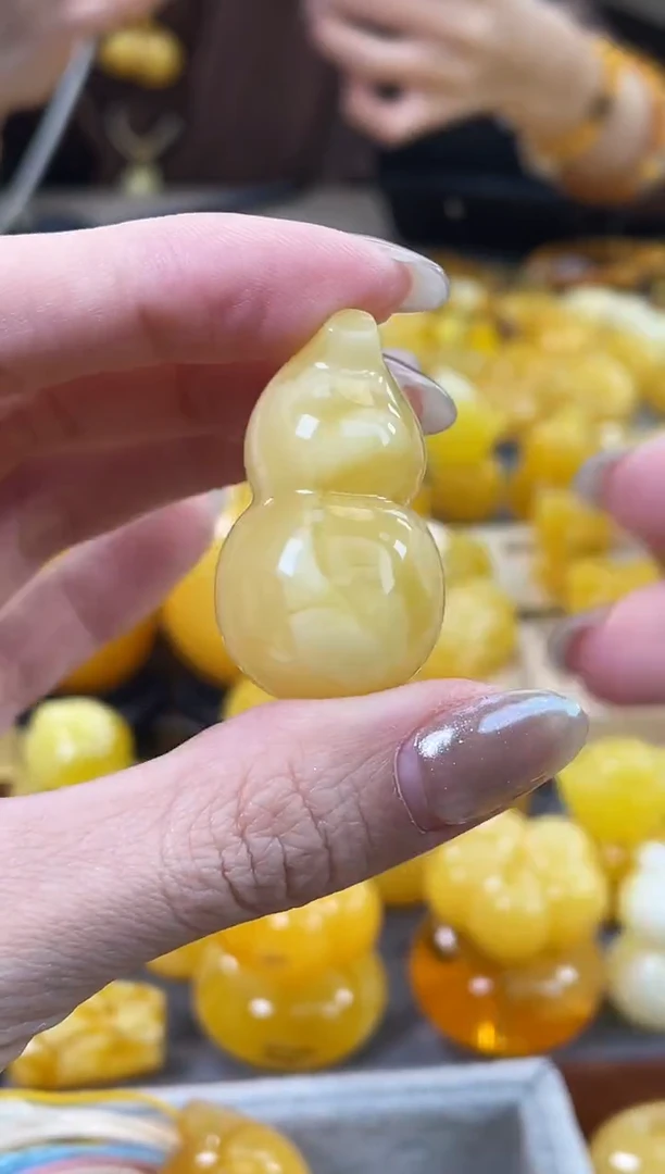 裸石琥珀未镶嵌J43