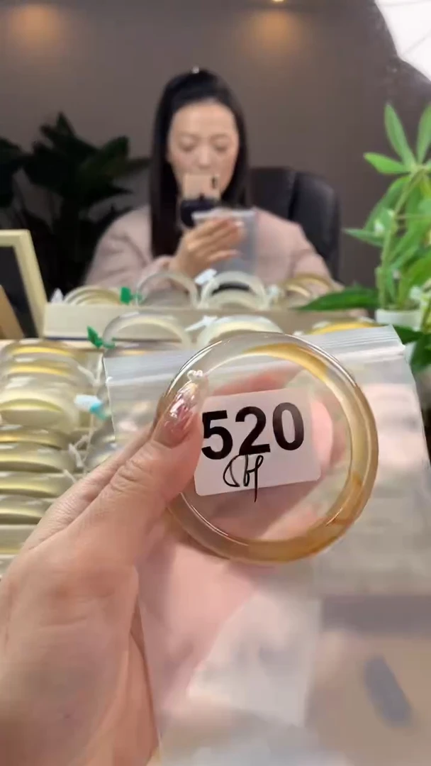 【闪购商品】玛瑙/玉髓手镯未镶嵌520