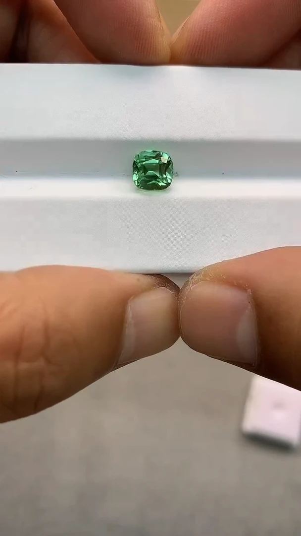 裸石未镶嵌碧玺1.93克拉