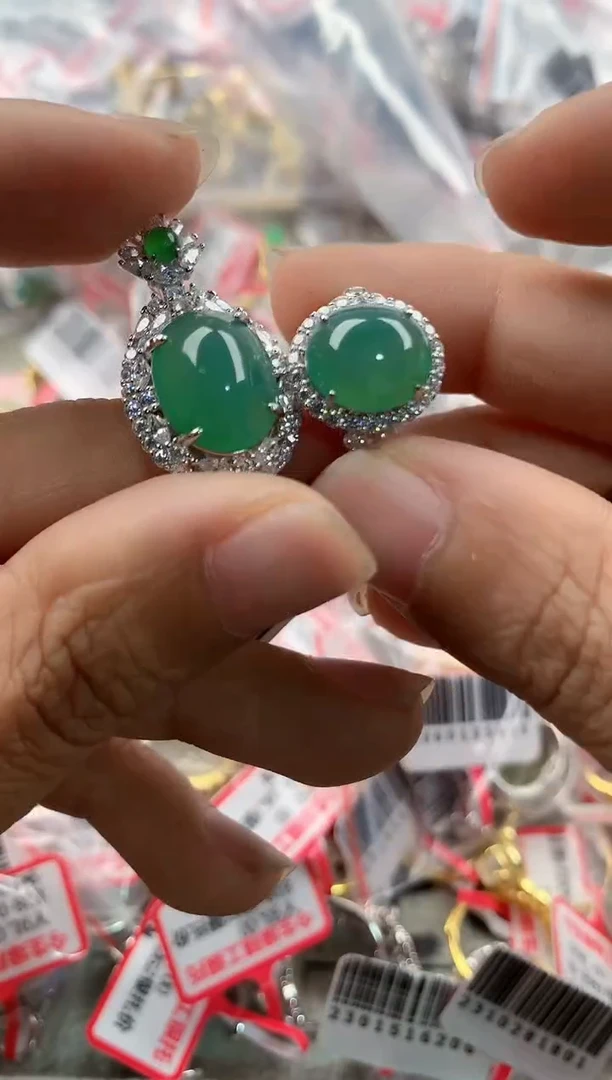 银S925镶嵌戒指翡翠10              5