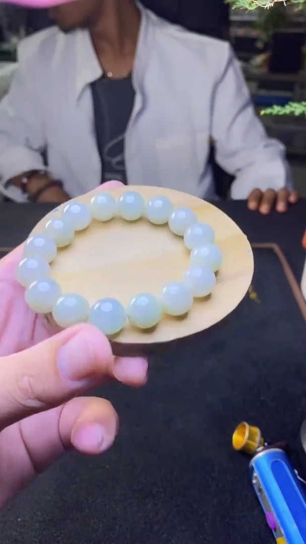 定制翡翠未镶嵌天然缅甸A货翡翠，多样性发货，拍一发一