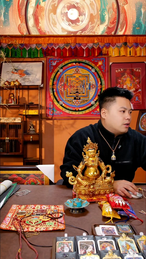 卷轴画黄财30cm造像