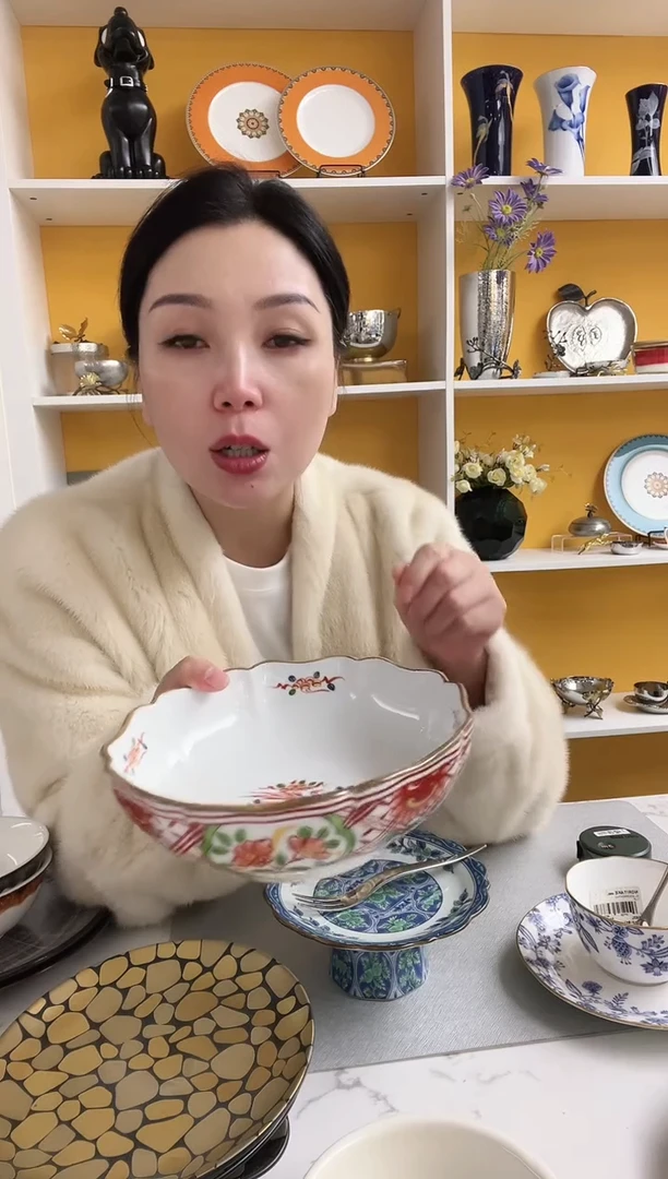 福利款 孔雀图案 碗