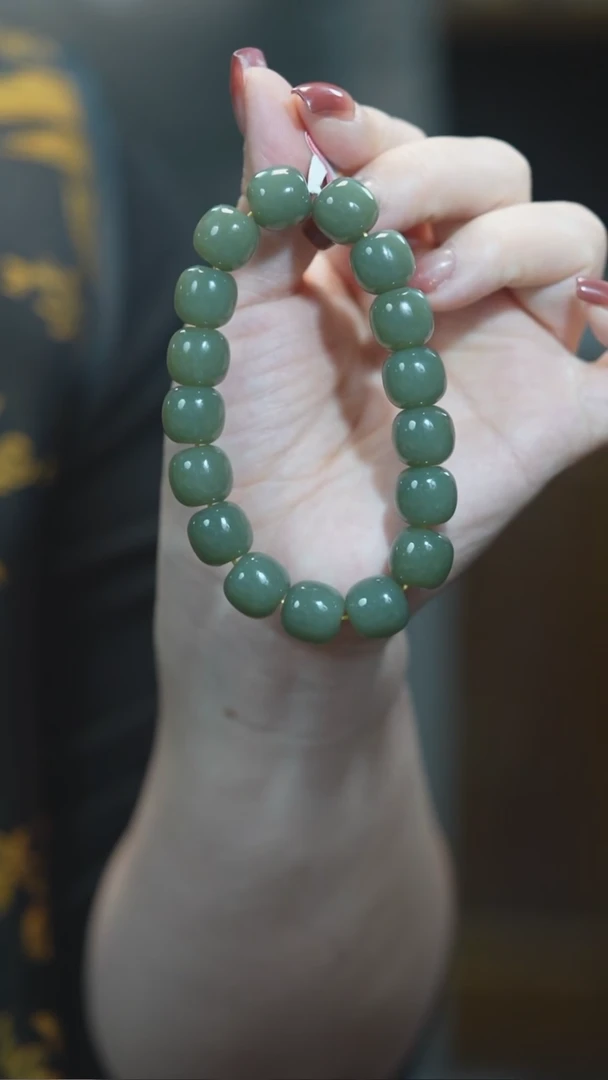 未镶嵌手链和田玉老型珠