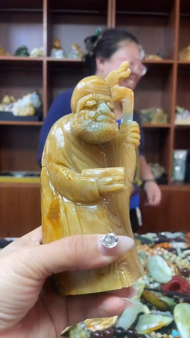 未镶嵌蛇纹石玉摆件