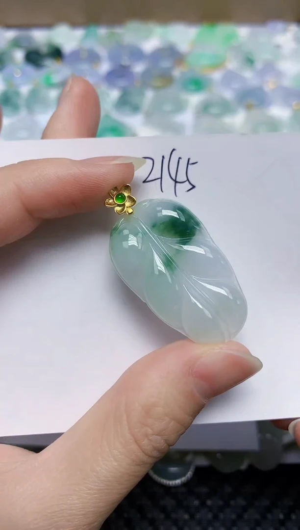 翡翠未镶嵌颈饰111111111111