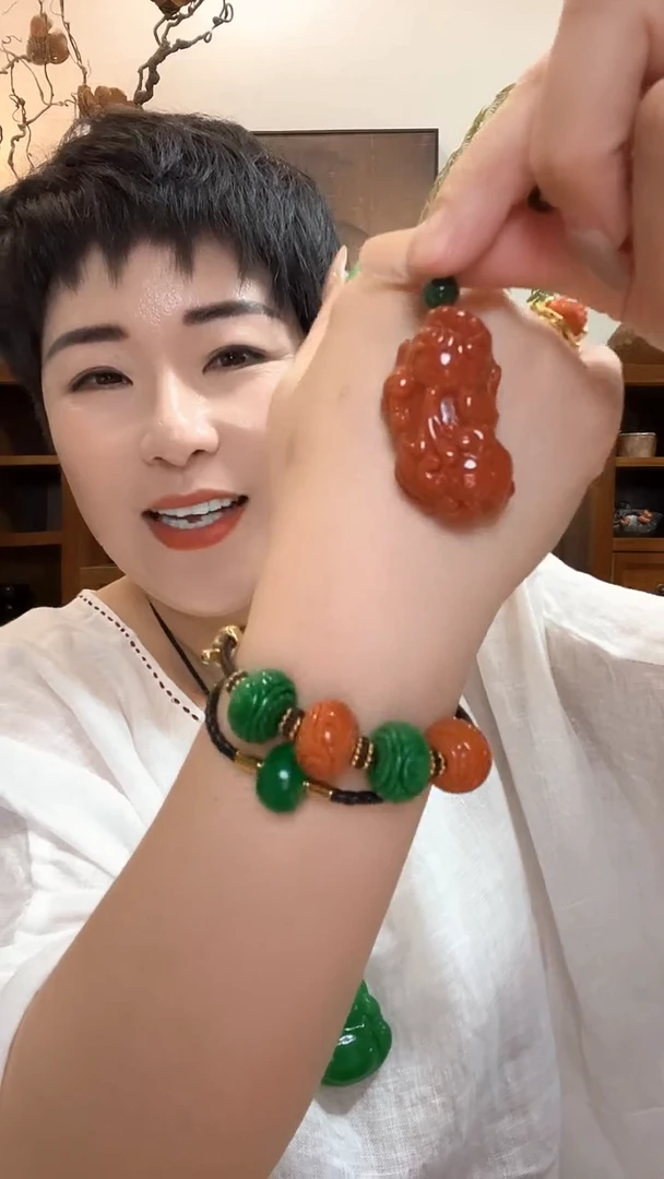 吊坠(赠链)合金翡翠100