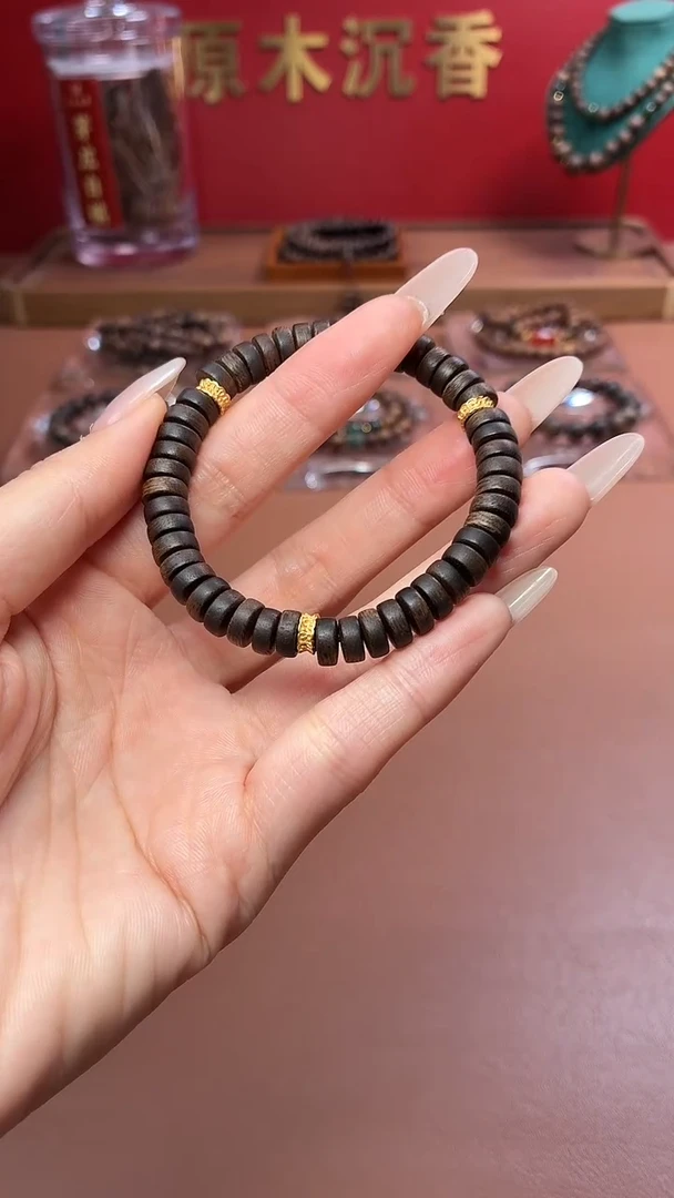 沉香手串沉水越南芽庄雷击白棋4*7单圈设计