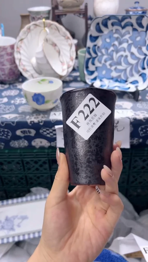 瓷片欣*    F222