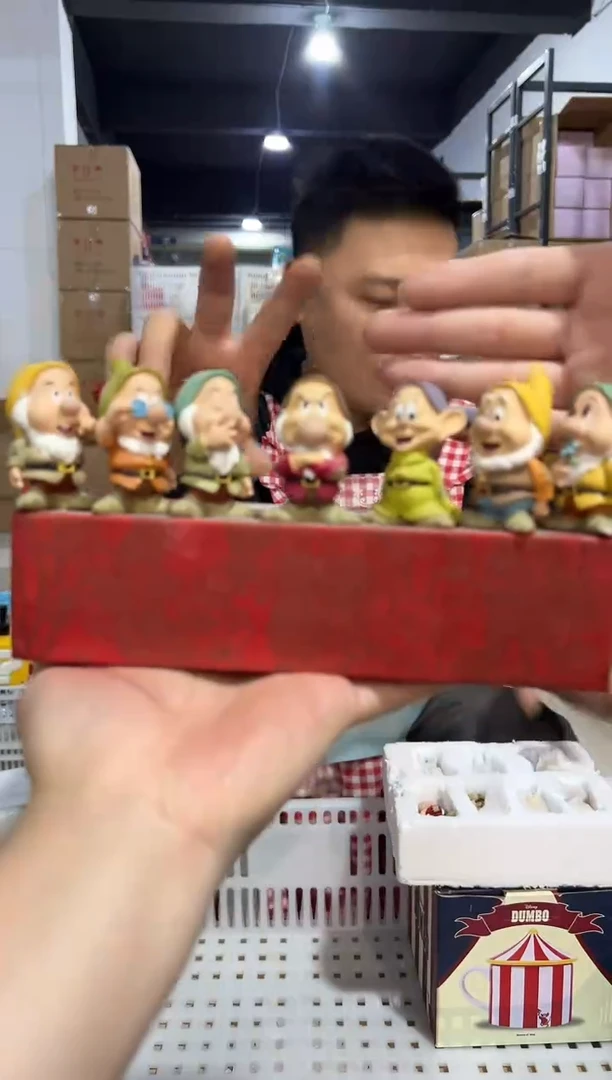 【闪购商品】杯树脂小号小矮人摆件7件套