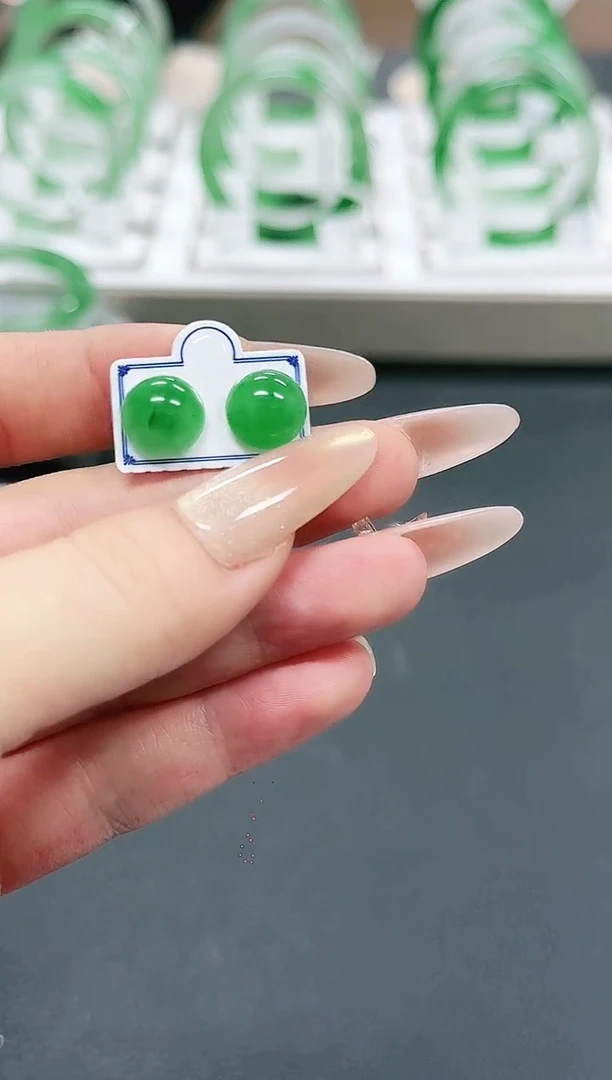 未镶嵌1石英质玉（非洲翠）/5620