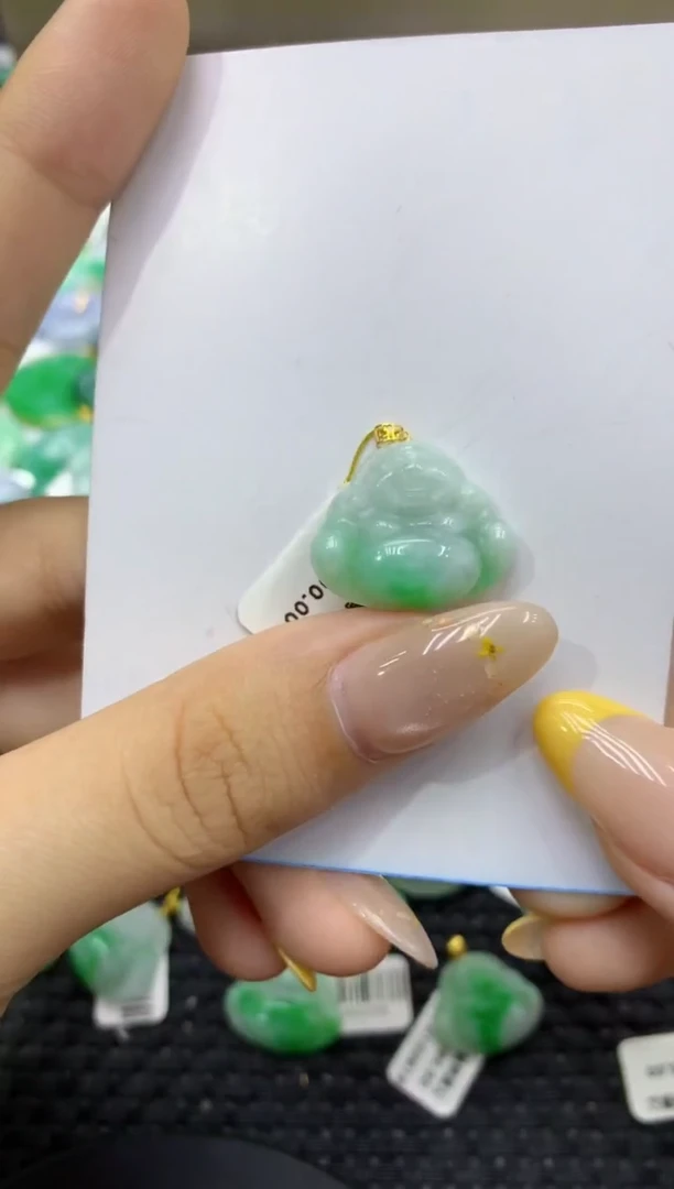 颈饰18K金镶嵌翡翠天然缅甸翡翠A货