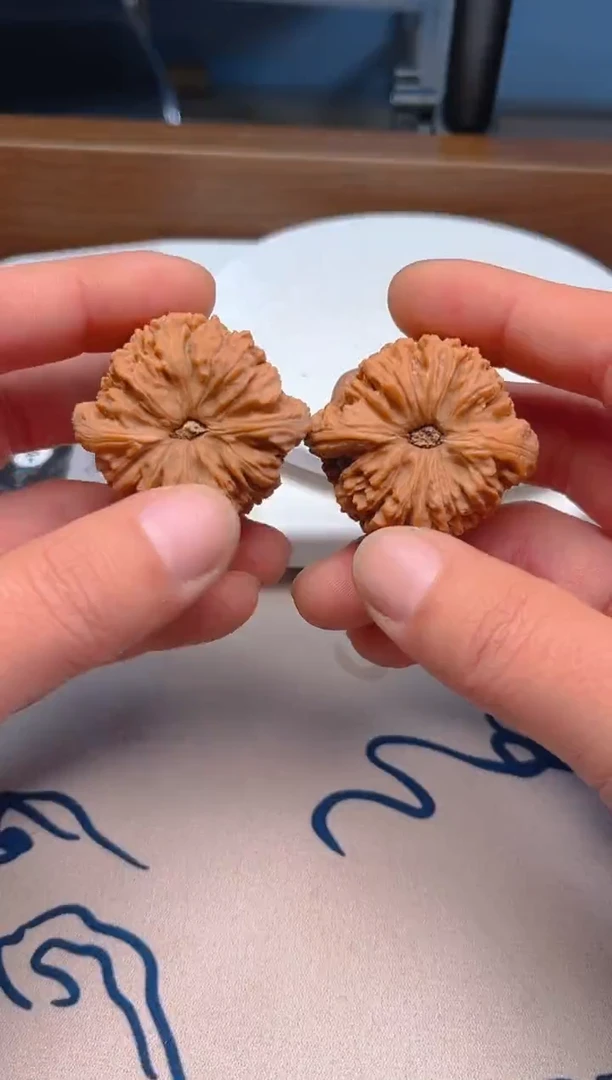 【闪购商品】文玩核桃把件43南疆石