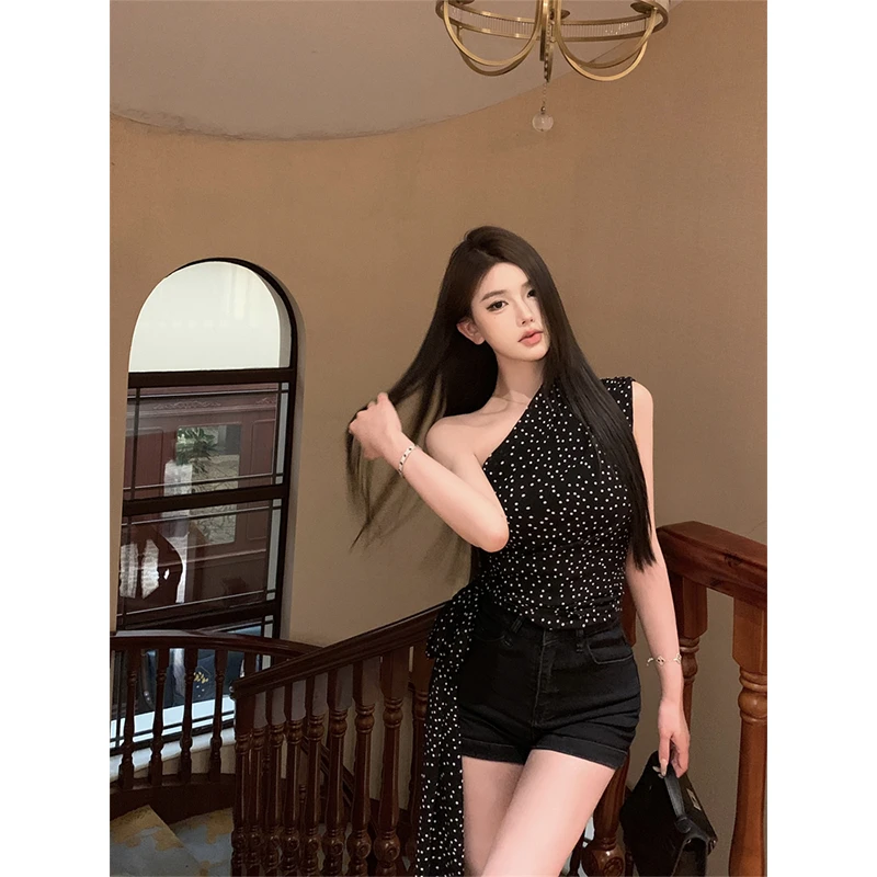 背心女士2025早秋气质斜领波点修身打底性感露肩显瘦百搭无袖上衣