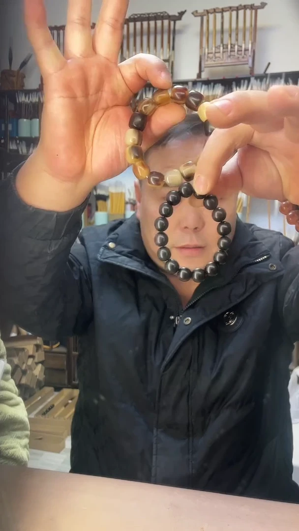 n***y花牛角串一串  黑牛角串一串