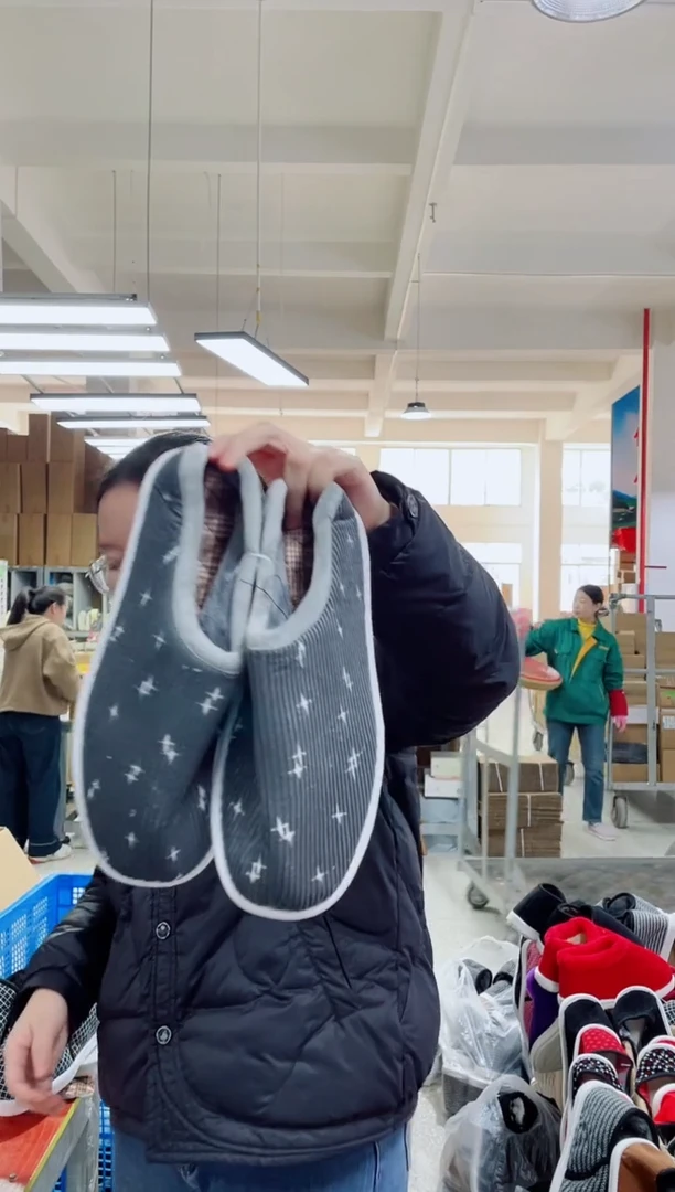 灰色棉拖45码81哈