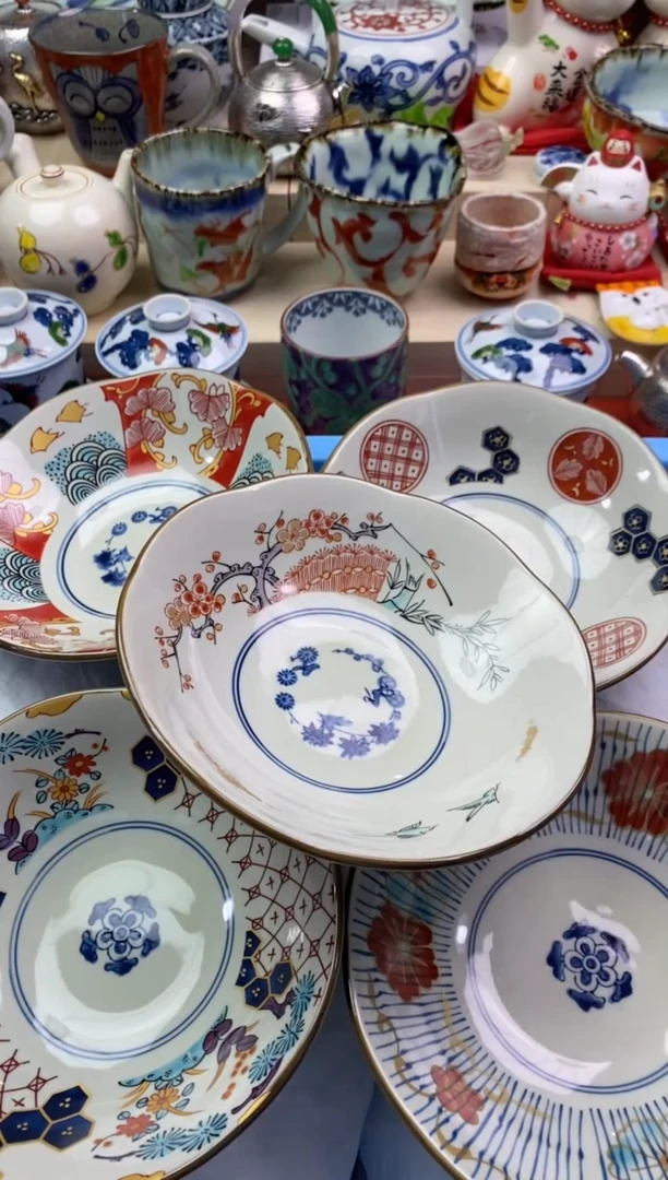 【闪购商品】瓷片隆莲瓷器欢迎大家