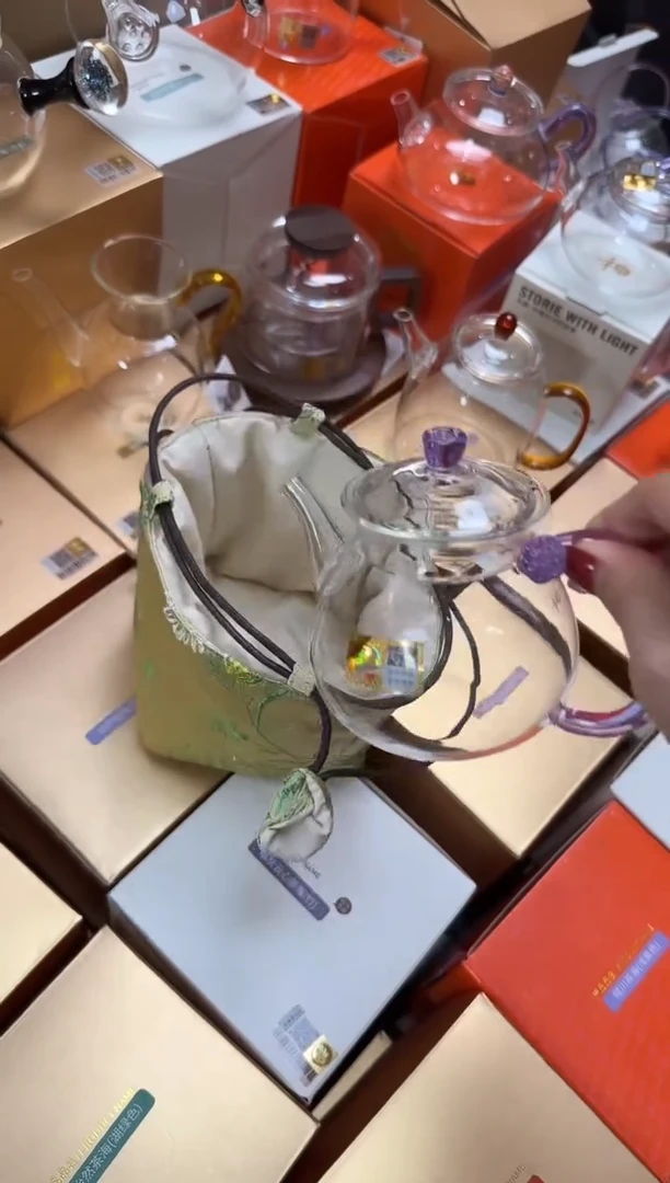 @@禾器晶彩清莲壶浅紫色+禾器茶室包春颜