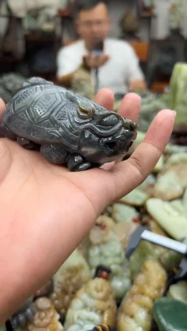 和田玉未镶嵌把件1