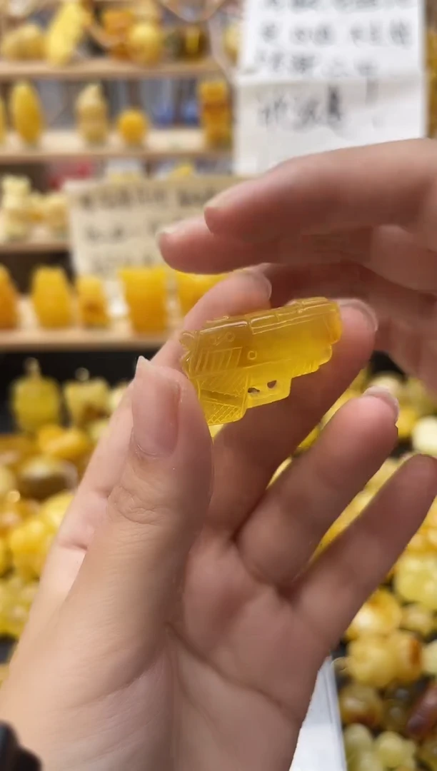 琥珀未镶嵌珠宝奇石055琥珀蜜蜡微瑕