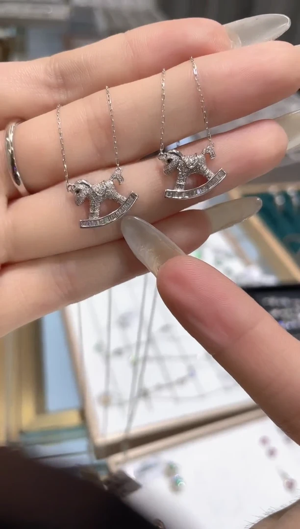 项链18K金镶嵌钻石钻石项链多样性发一 YT