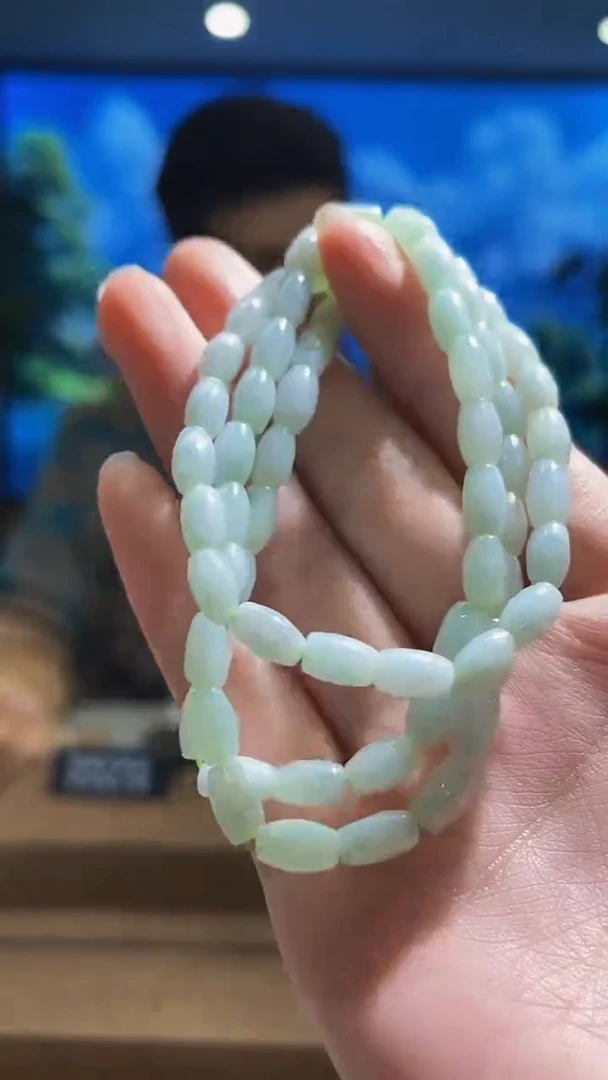 翡翠未镶嵌颈饰MFC0728135多样性发其一