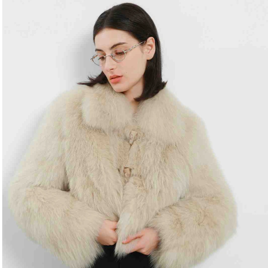 Mashi小奶糕芬兰进口翻领复古牛角扣狐狸毛皮草-2366