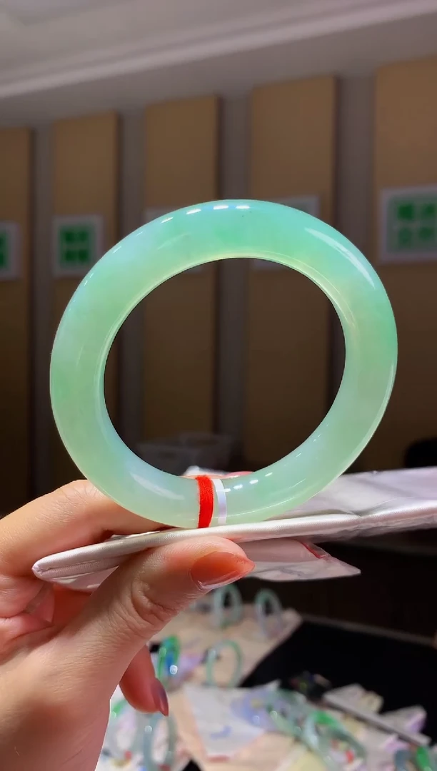 未镶嵌手镯（圆镯）翡翠-C41 圈口