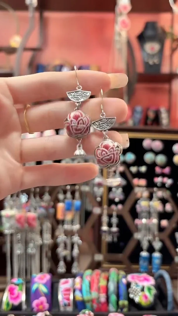 织绣 云织谣民族风精美饰品   604**