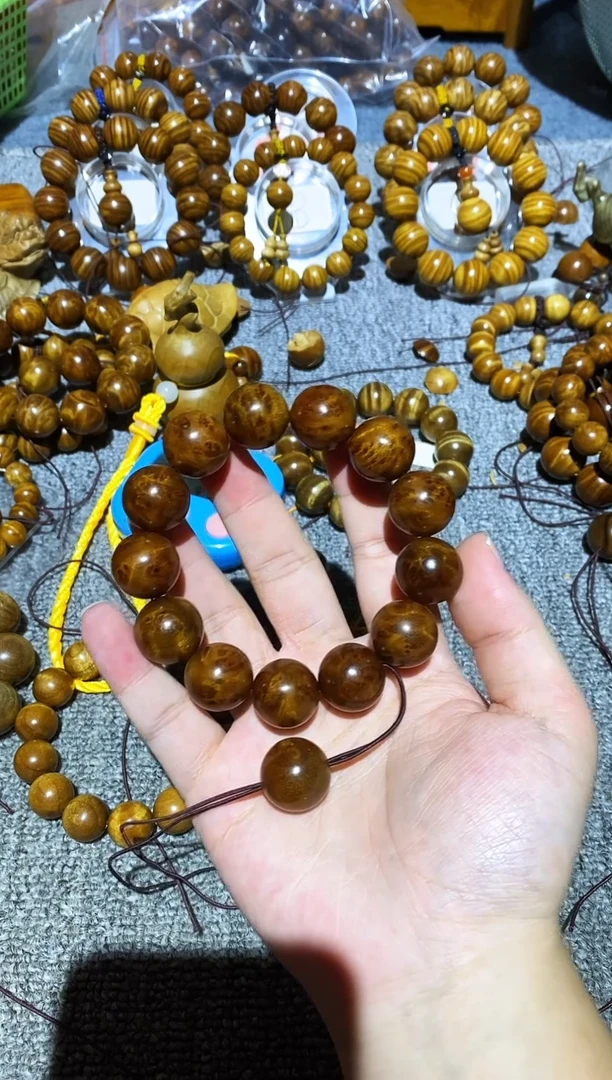 手串/手链楠木（金丝楠）草**刺小叶桢楠留疤1.8手串带留疤口
