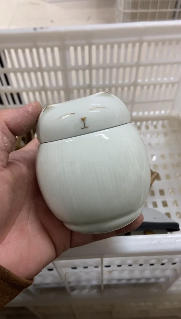 杯无运费险有瑕疵的摄影的产品有使用过的痕迹有点脏介意勿拍