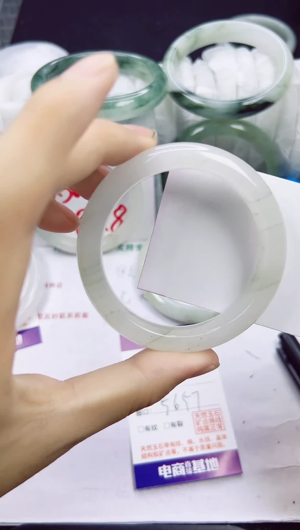 未镶嵌手镯石英质玉111-56/57