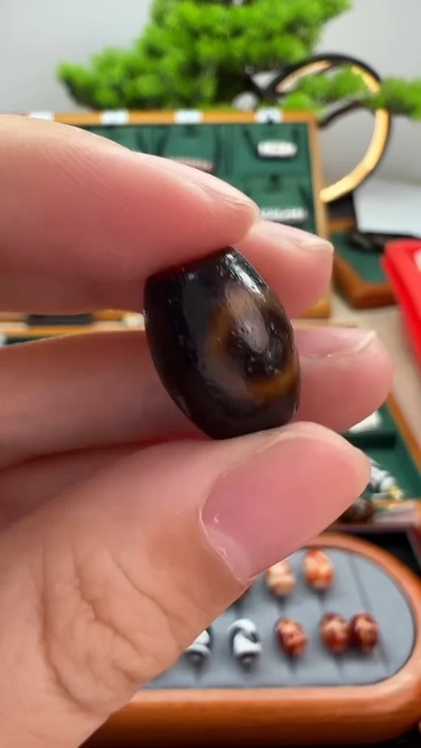 玛瑙/玉髓（覆膜）颈饰未镶嵌20.（微瑕随机发货）