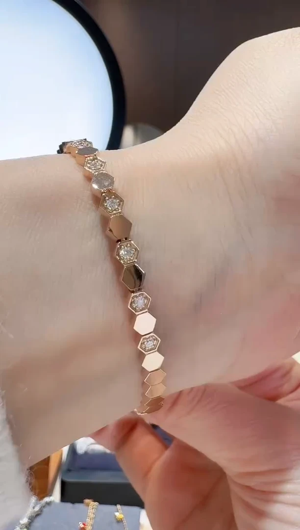 【闪购商品】钻石手链18K金镶嵌蜂巢手链17号