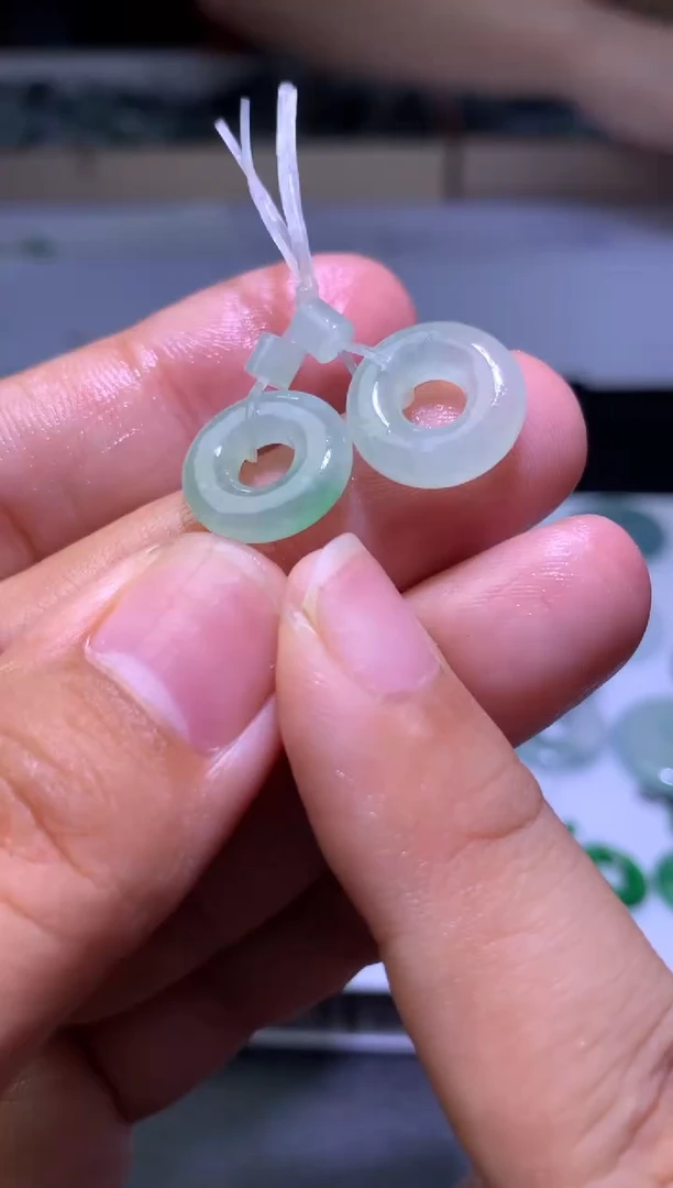定制翡翠未镶嵌毛货