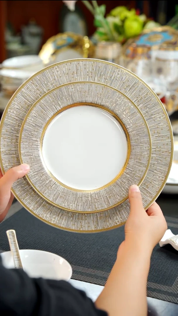 瓷片10.5英寸+8英寸平盘   1套