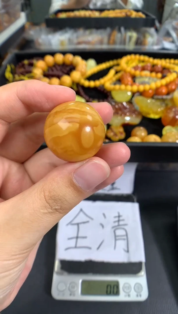 蜜蜡未镶嵌珠宝奇石1