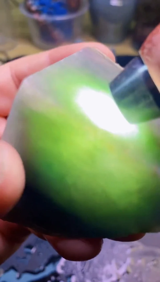 翡翠未镶嵌颈饰天然翡翠066