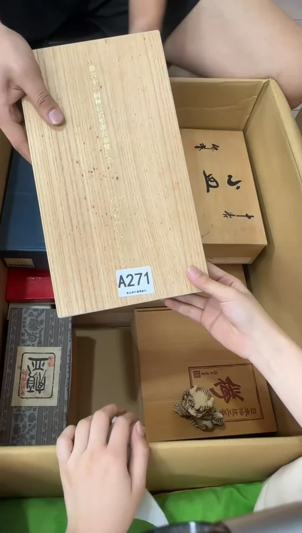 其他小****y271...中古产品谨慎参拍