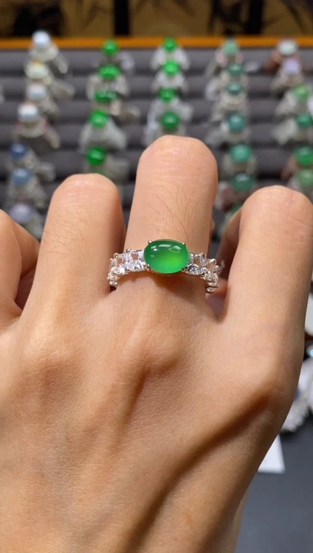 翡翠裸石未镶嵌冰蛋戒面裸石翡翠