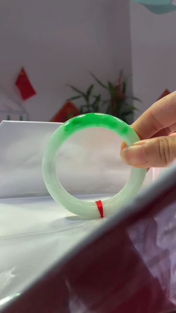 未镶嵌翡翠手镯定制翡翠意向金1w