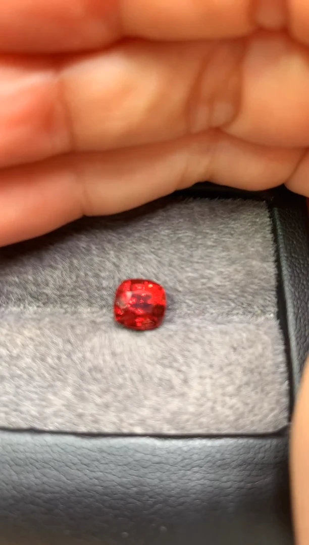 【闪购商品】定制尖晶石裸石未镶嵌枕型 色调 2.38ct