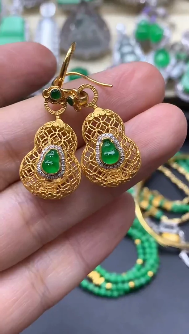 颈饰18K金镶嵌翡翠627中国好珍宝