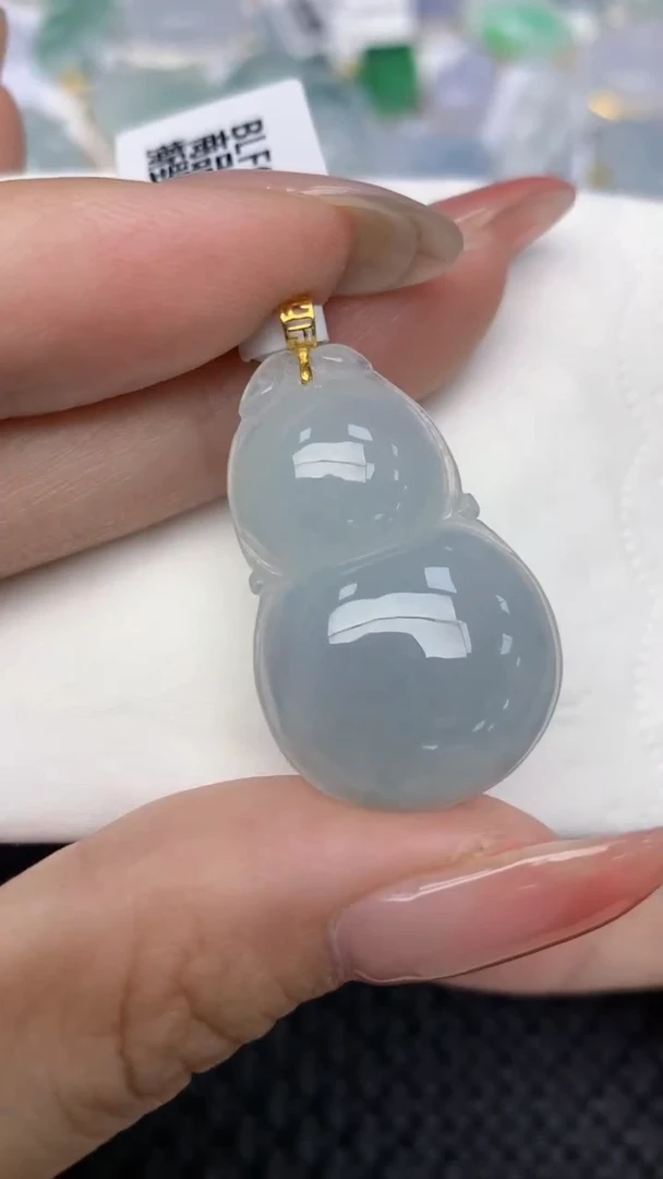 翡翠18K金镶嵌颈饰 天然翡翠a货