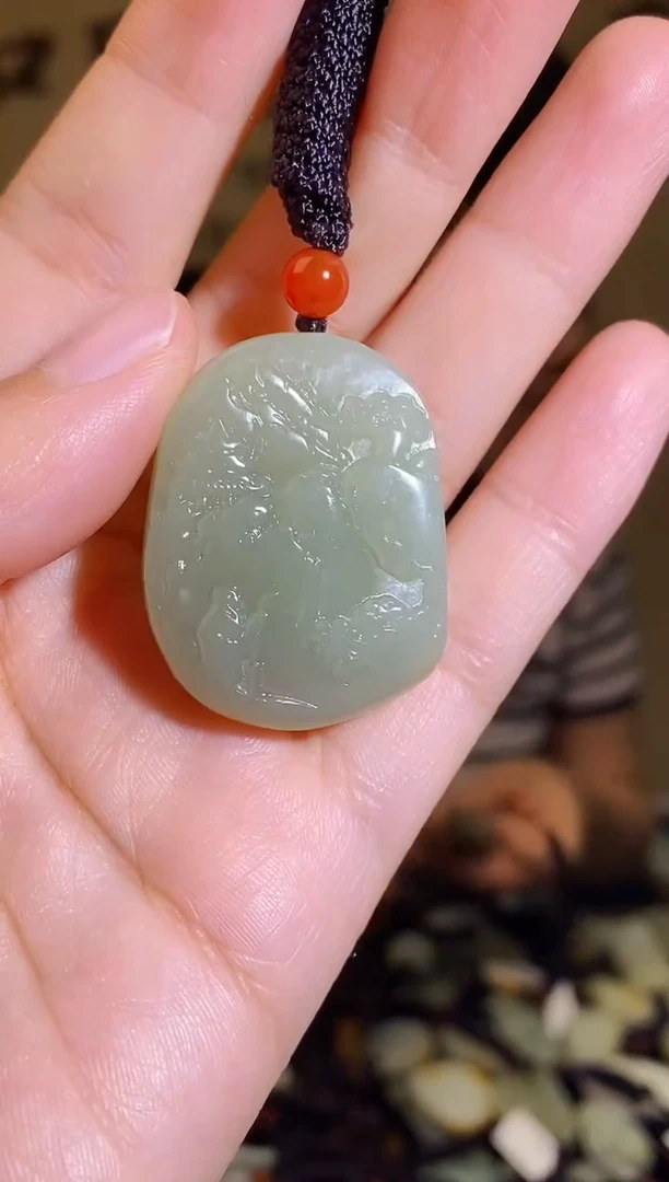 颈饰未镶嵌和田玉1