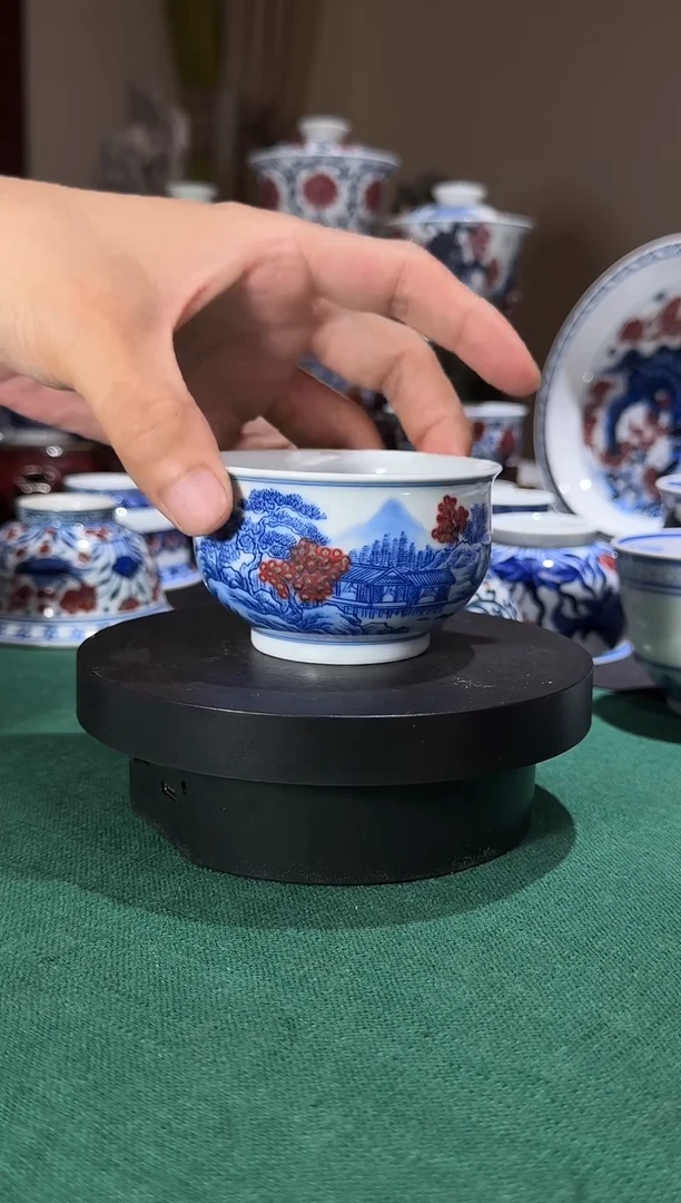 山水青花釉里红炉氏杯